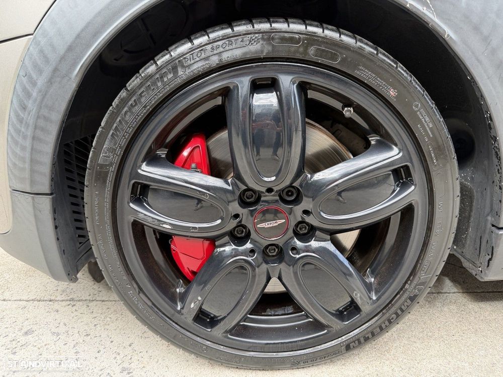 MINI 3 Portas John Cooper Works Auto Desportiva - 16