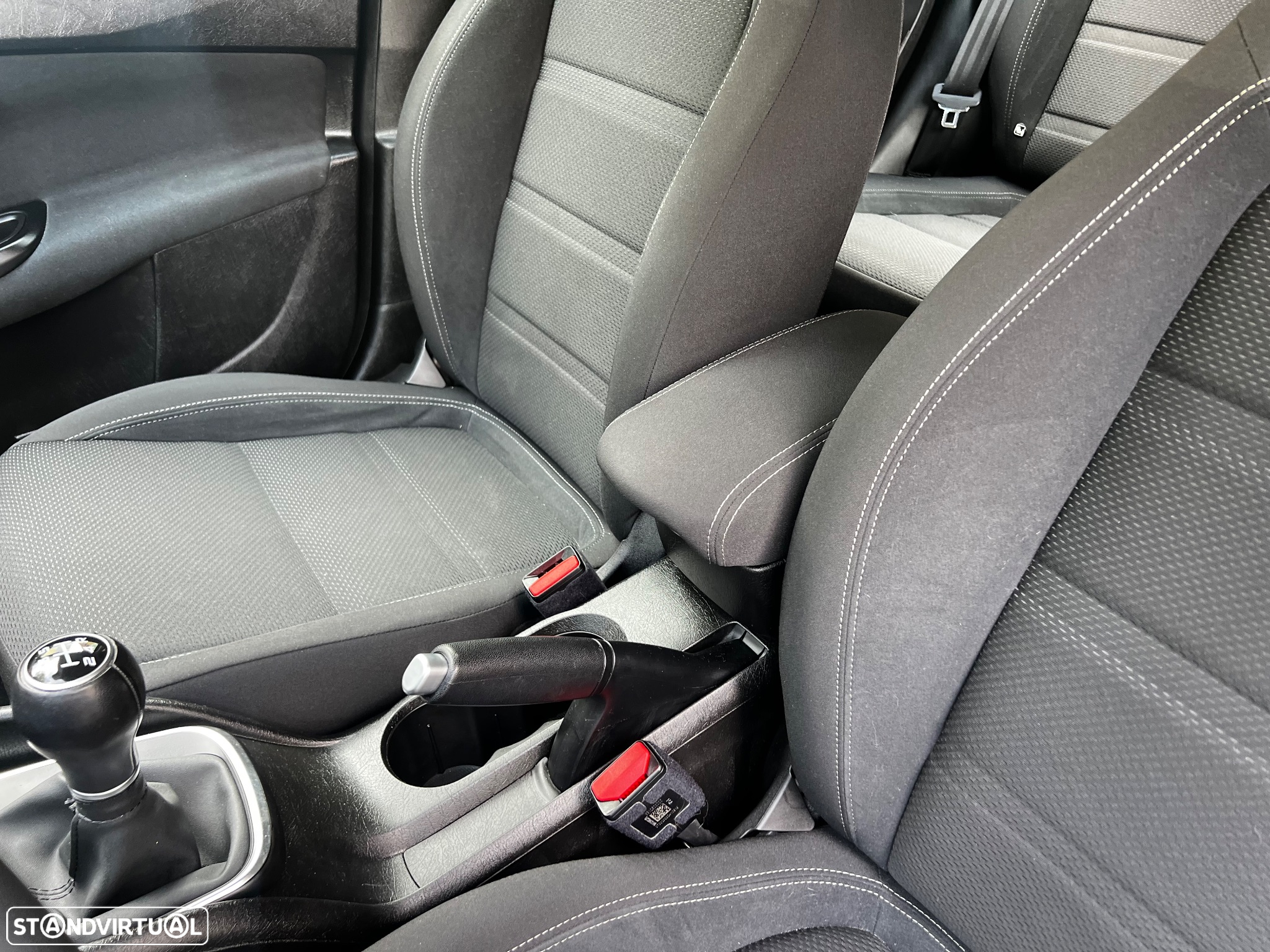 Fiat Tipo 1.3 M-Jet Lounge Tech - 26