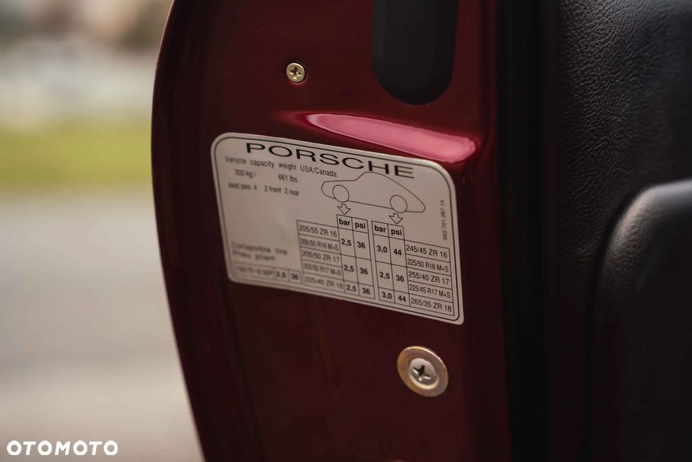 Porsche 911 - 16