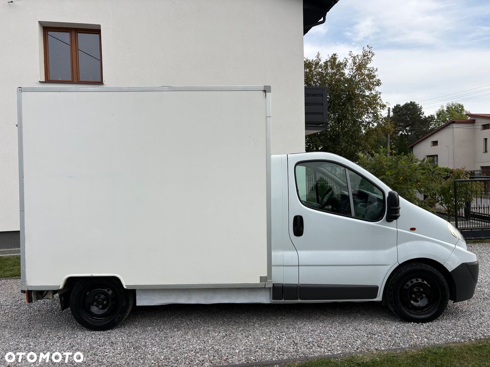 Renault Trafic - 22