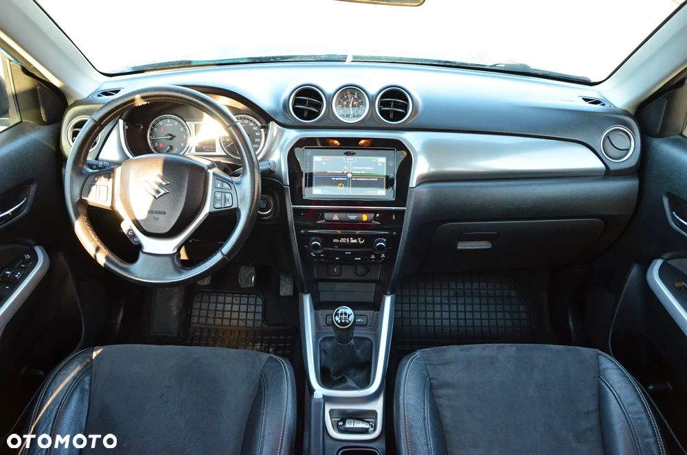 Suzuki Vitara 1.6 Premium 2WD - 8