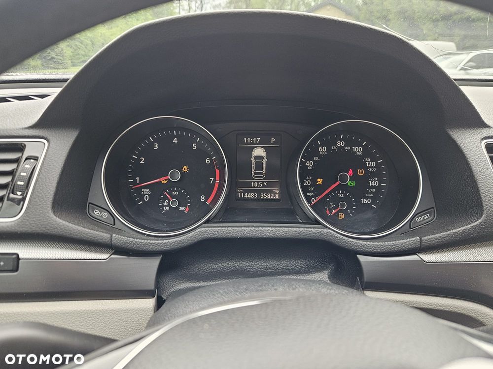 Volkswagen Passat 2.0 TSI Elegance DSG - 26