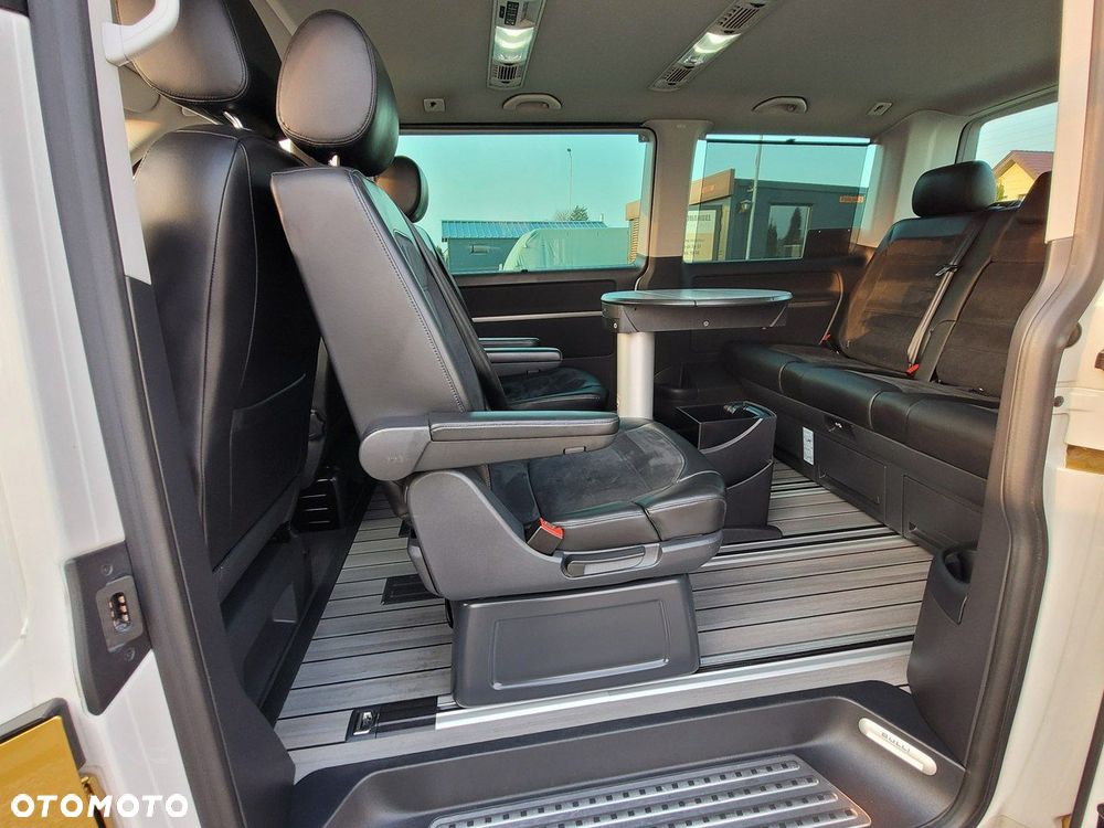 Volkswagen Multivan - 19