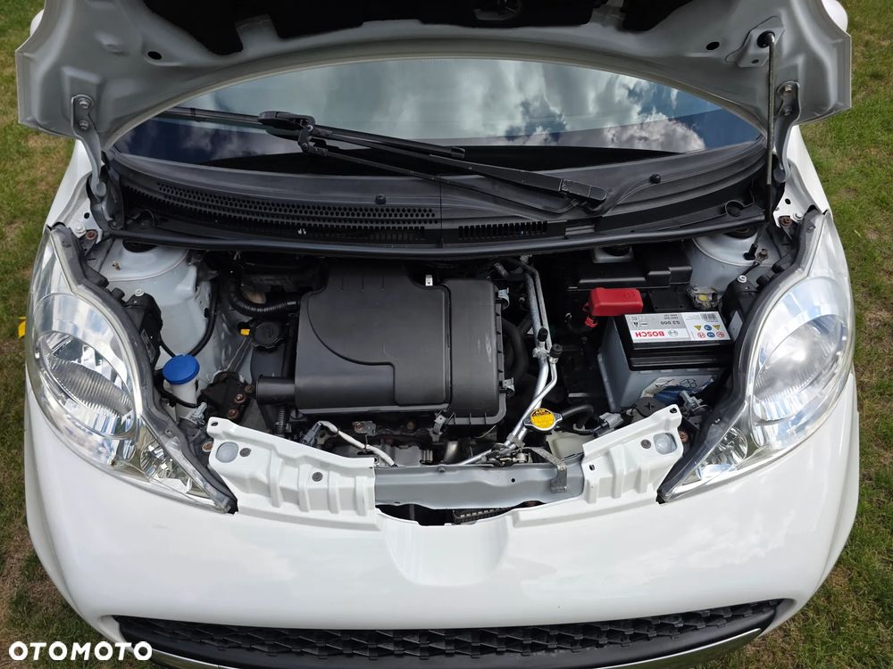 Peugeot 107 1.0 Trendy - 29