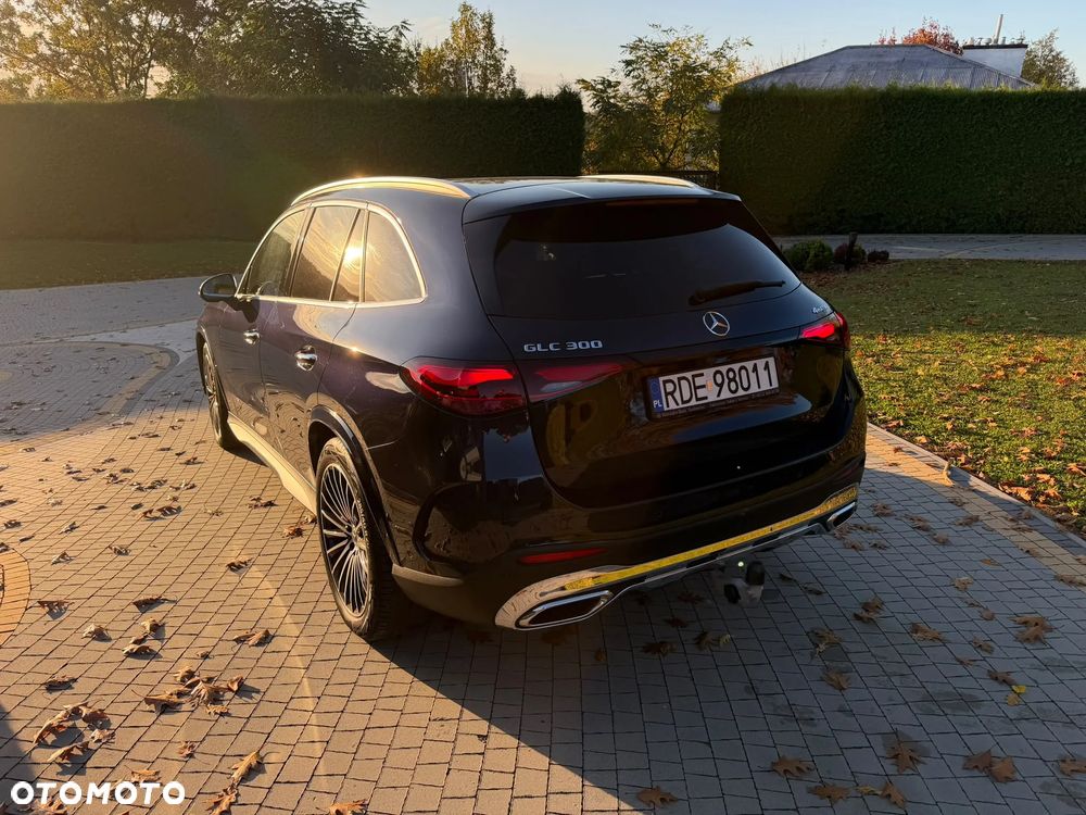 Mercedes-Benz GLC 300 mHEV 4-Matic AMG Line - 12