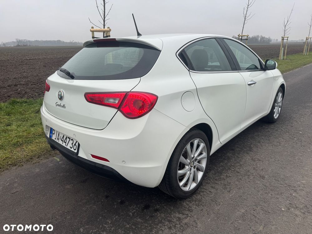 Alfa Romeo Giulietta 1.6 JTDM 16V - 5