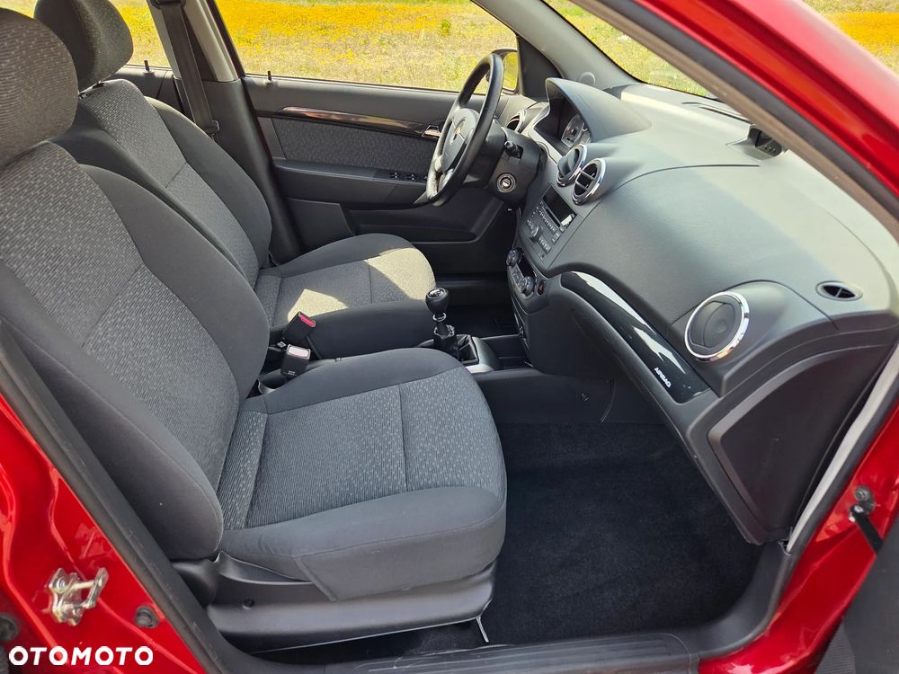 Chevrolet Aveo 1.4 16V LT - 11