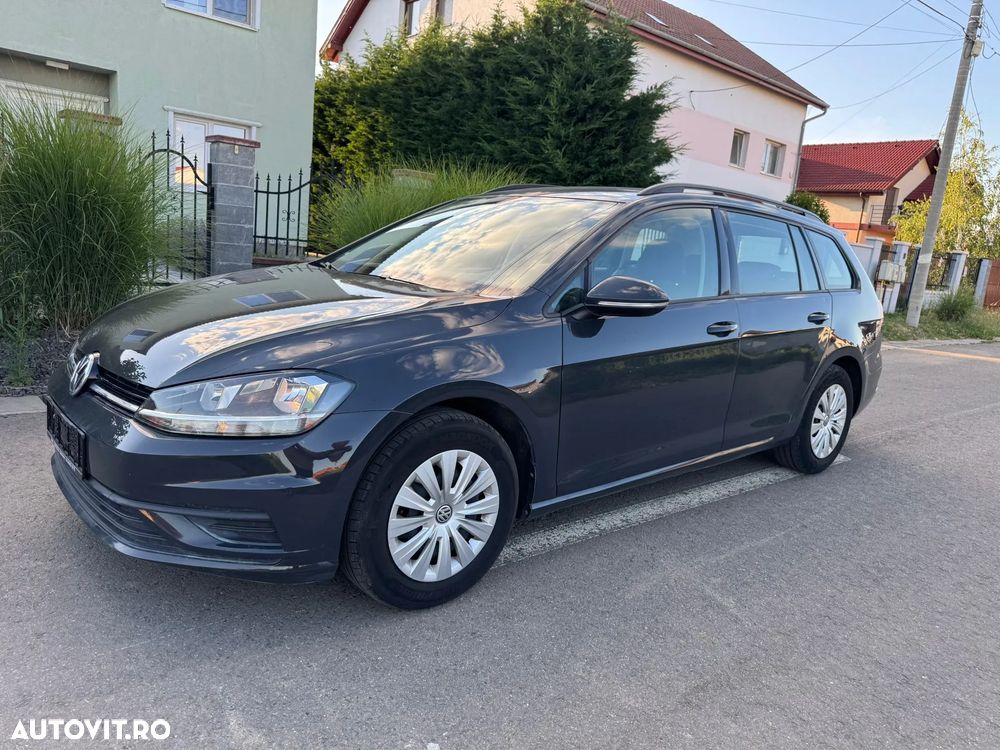Volkswagen Golf 1.6 TDI SCR Trendline - 11