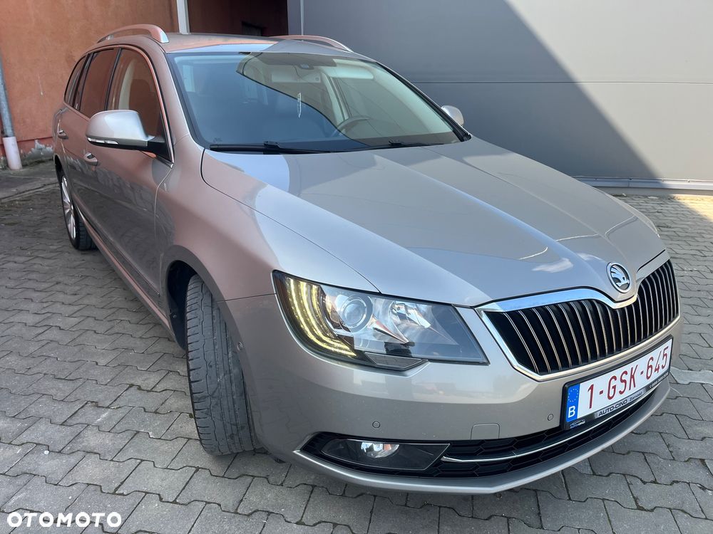 Skoda Superb 2.0 TDI Exclusive - 6