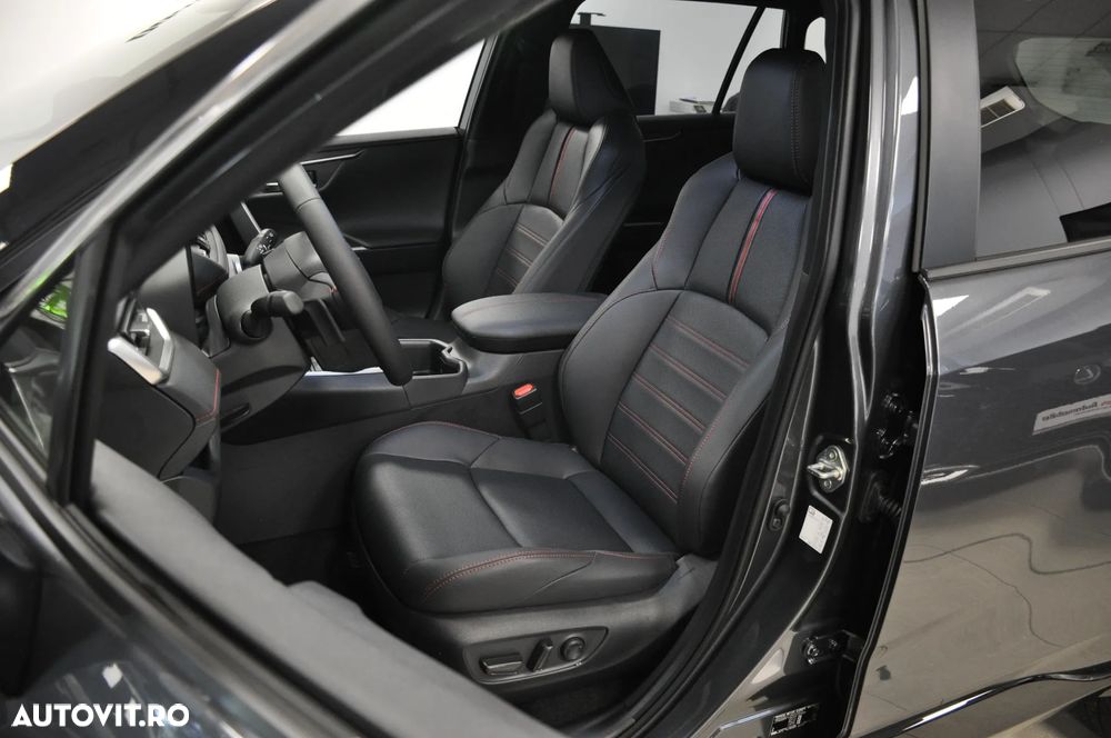 Toyota RAV4 Plug-in-Hybrid - 12