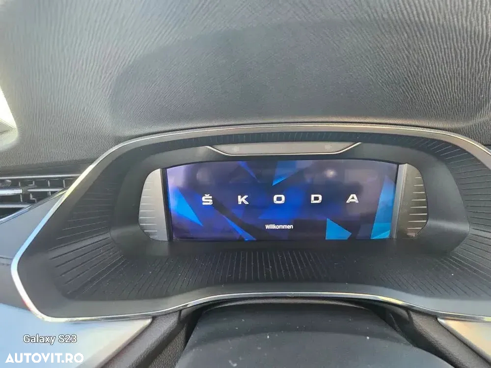 Skoda Octavia 2.0 TDI DSG Ambition - 10