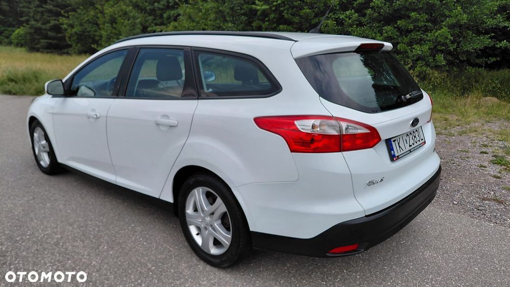 Ford Focus 1.0 EcoBoost Titanium - 4