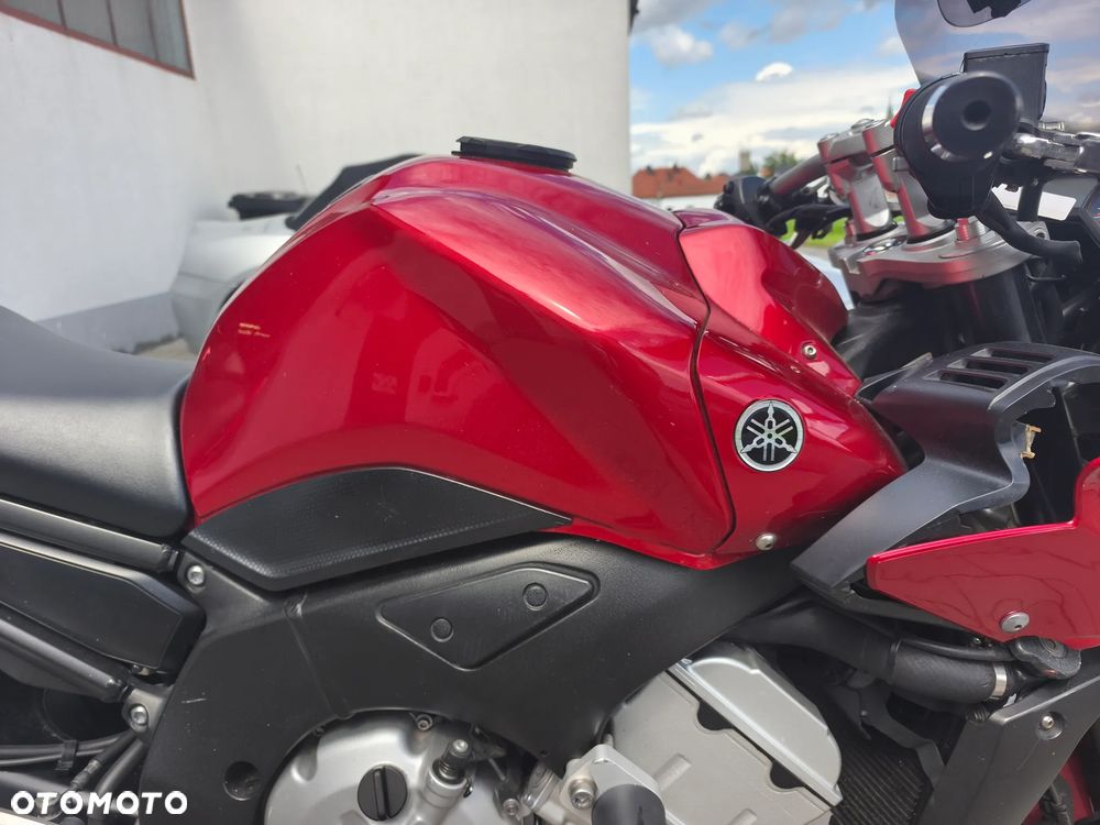 Yamaha FZ - 19