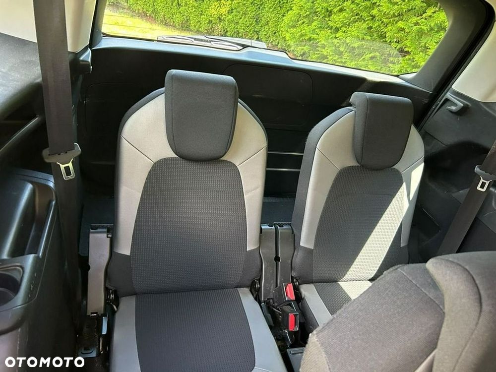 Citroën C4 SpaceTourer PureTech 130 Stop&Start SHINE - 25