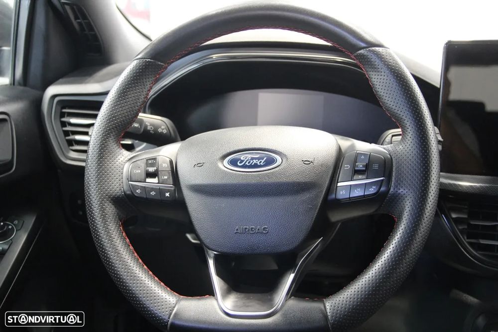 Ford Focus 1.0 EcoBoost MHEV ST-Line - 9