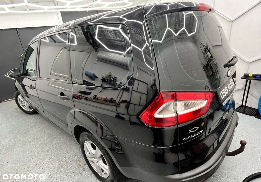 Ford Galaxy - 16