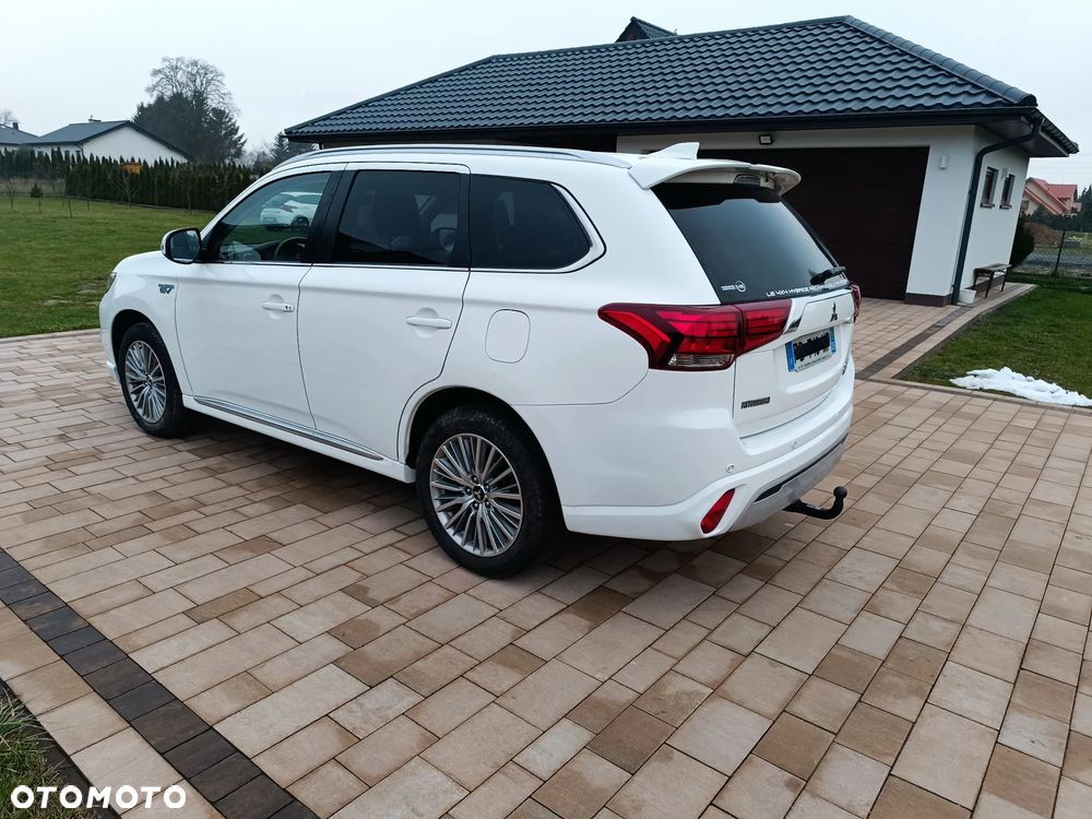Mitsubishi Outlander 2.4 4WD Diamant+ - 20
