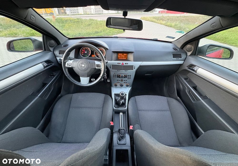 Opel Astra 1.8 Sport - 15