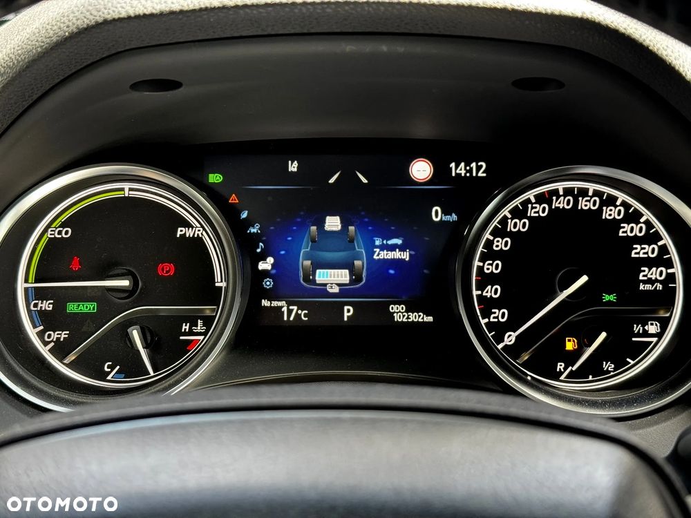 Toyota Camry - 16