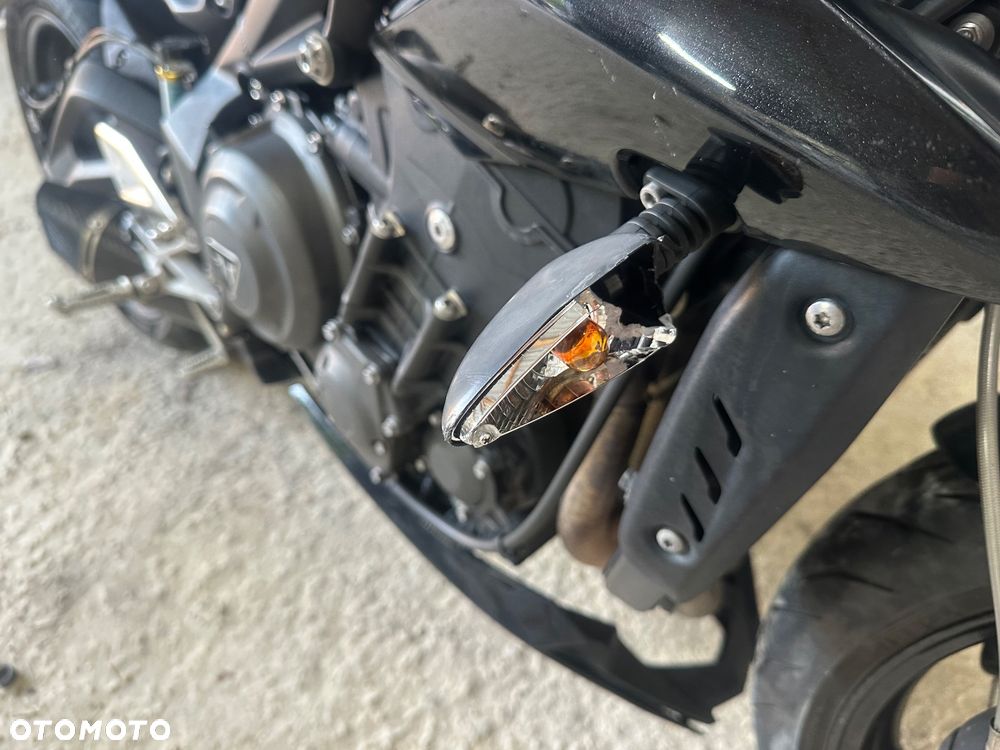 Triumph Street Triple - 5
