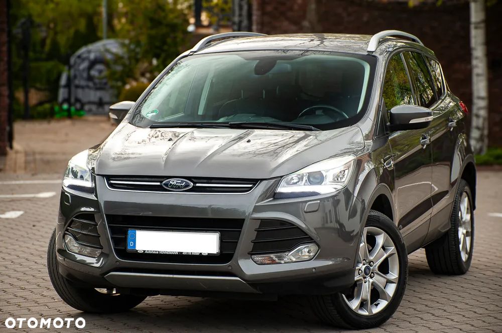 Ford Kuga 2.0 TDCi 4x4 Titanium - 4