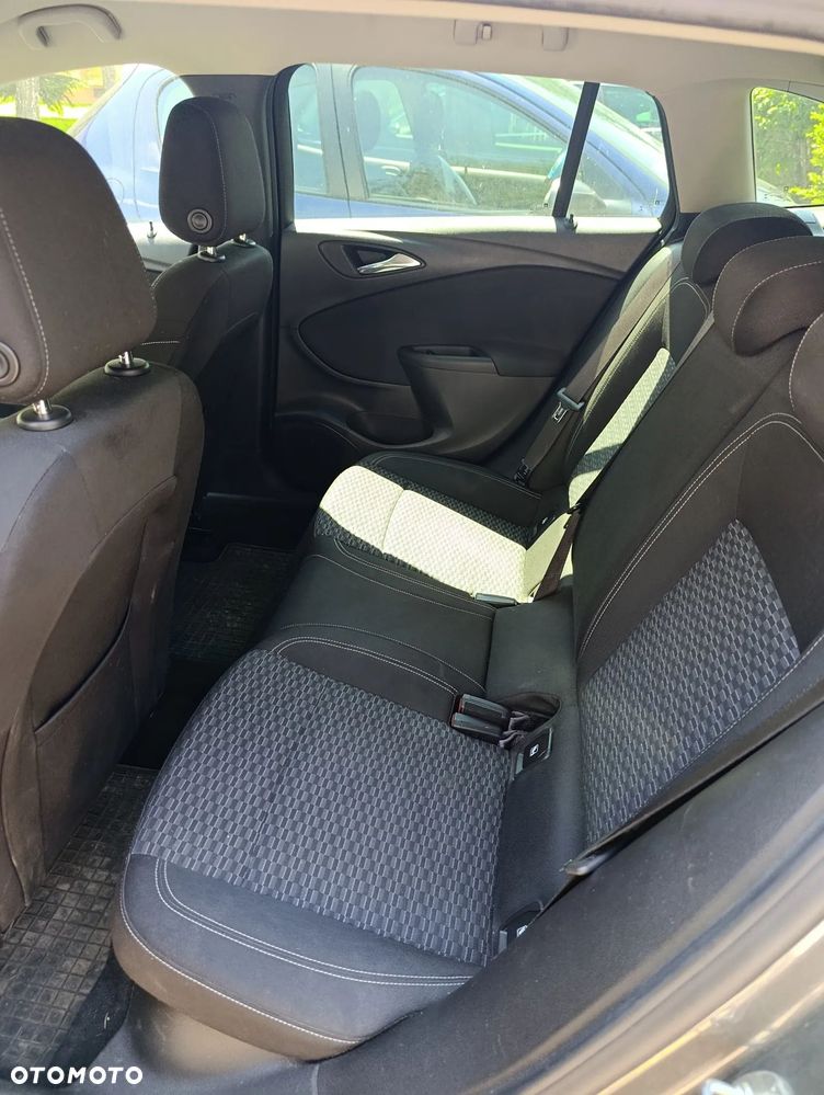Opel Astra 1.6 CDTI Enjoy S&S - 9
