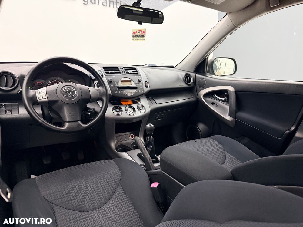 Toyota RAV4 2.2 D-4D 4x4 Sol - 18