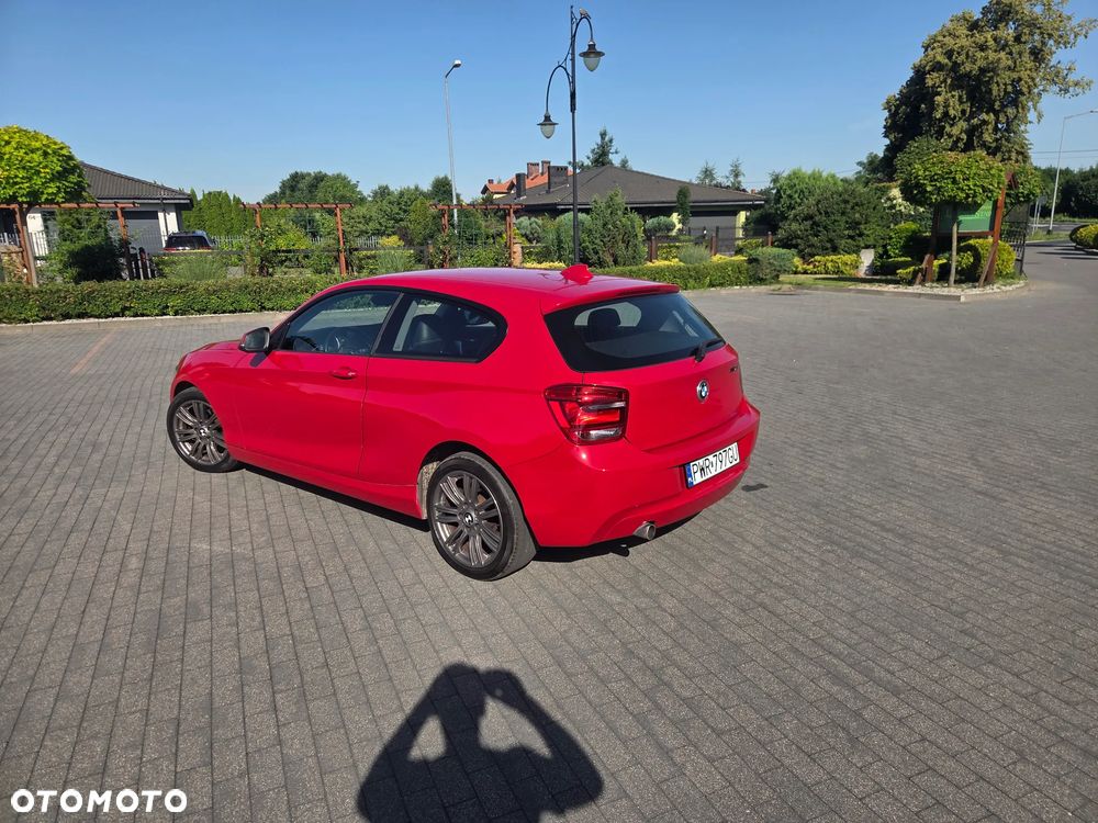 BMW Seria 1 116d - 12