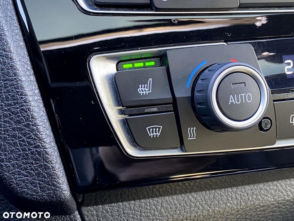 BMW Seria 1 120d M Sport - 37