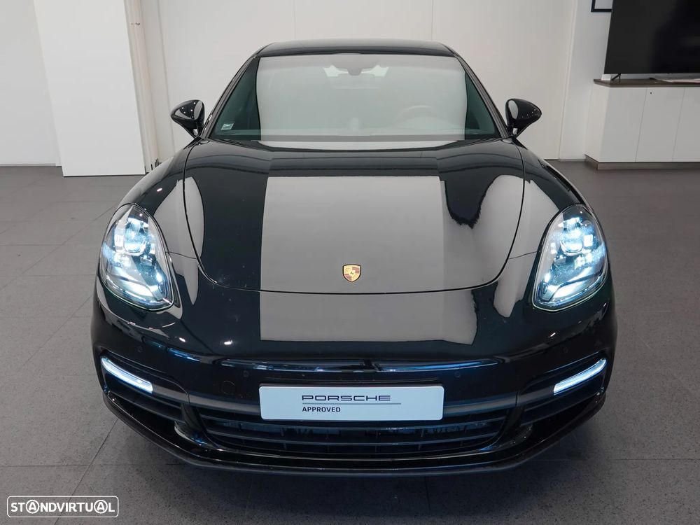 Porsche Panamera 4 E-Hybrid - 8