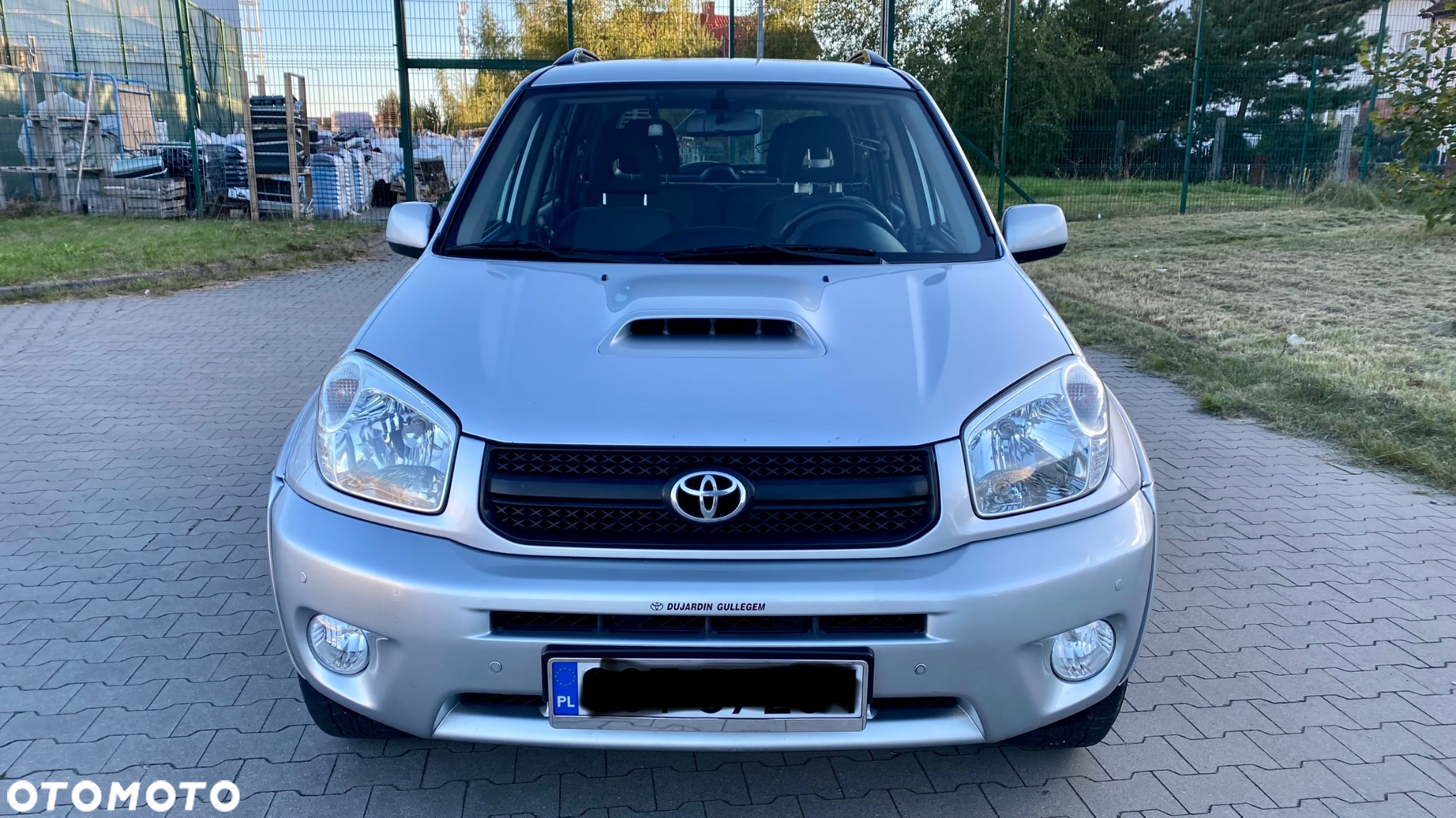 Toyota RAV4 - 8