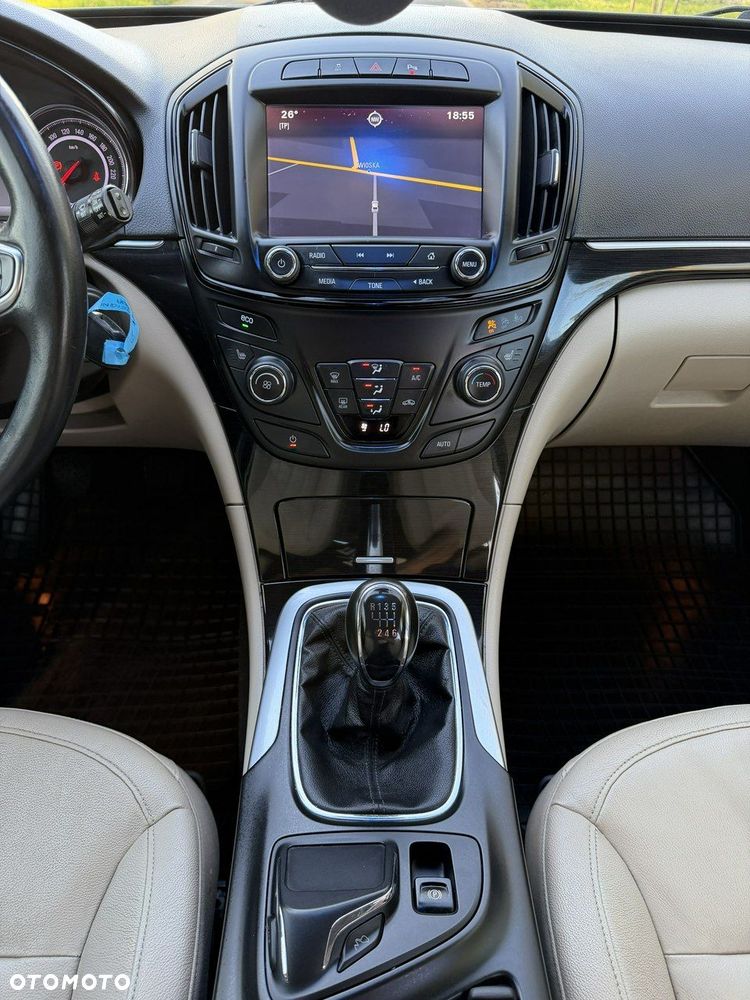 Opel Insignia - 36