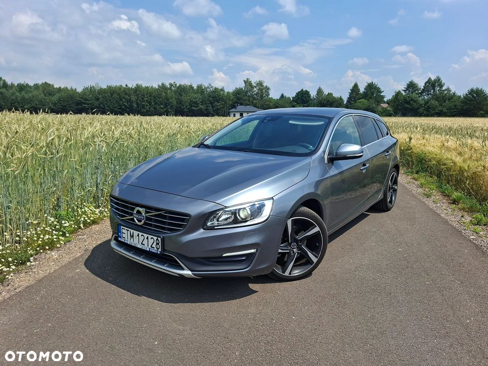 Volvo V60 D2 Drive-E Momentum - 2