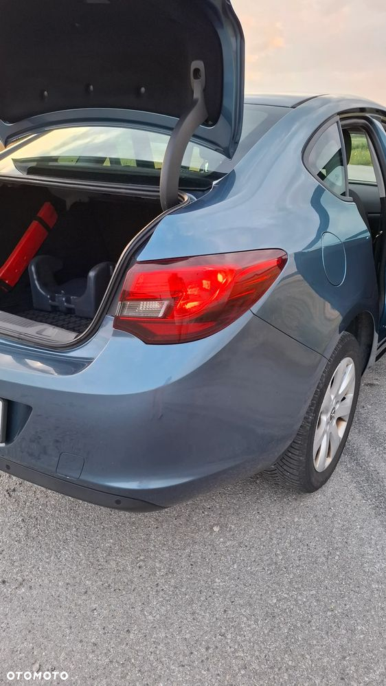 Opel Astra III 1.6 - 8