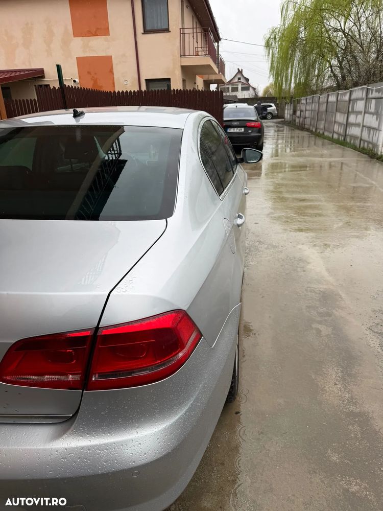 Volkswagen Passat 2.0 TDI BlueMotion Technology DSG Highline - 9