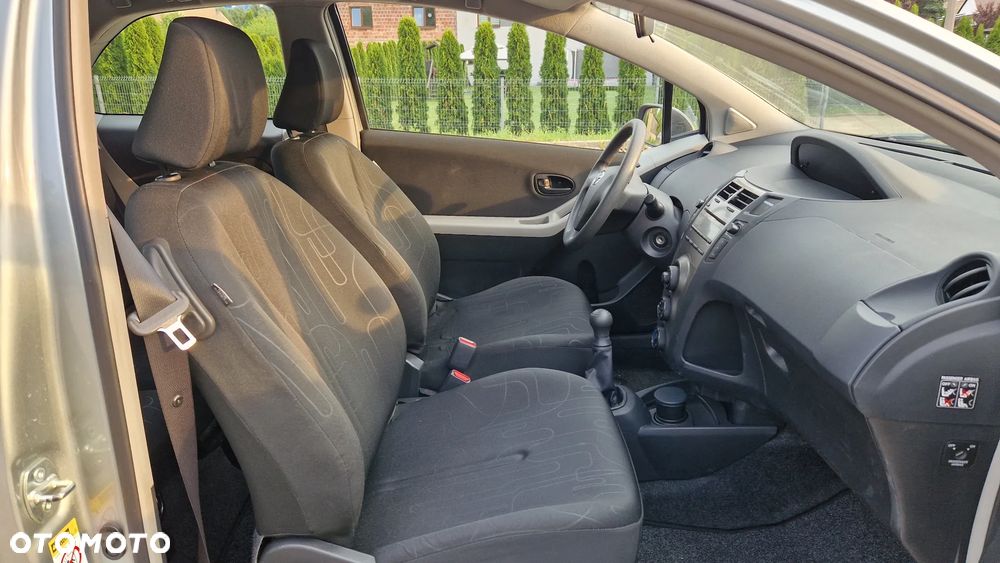 Toyota Yaris 1.0 VVT-i Cool - 13