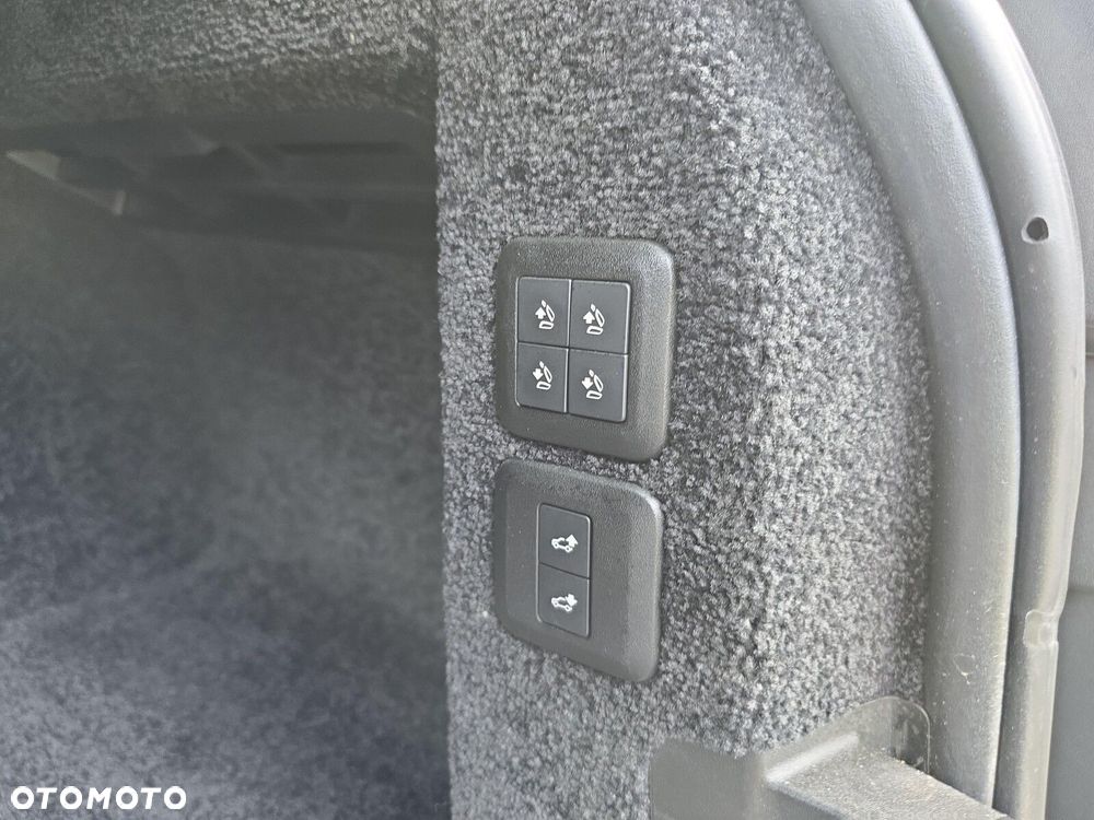 Land Rover Range Rover - 31