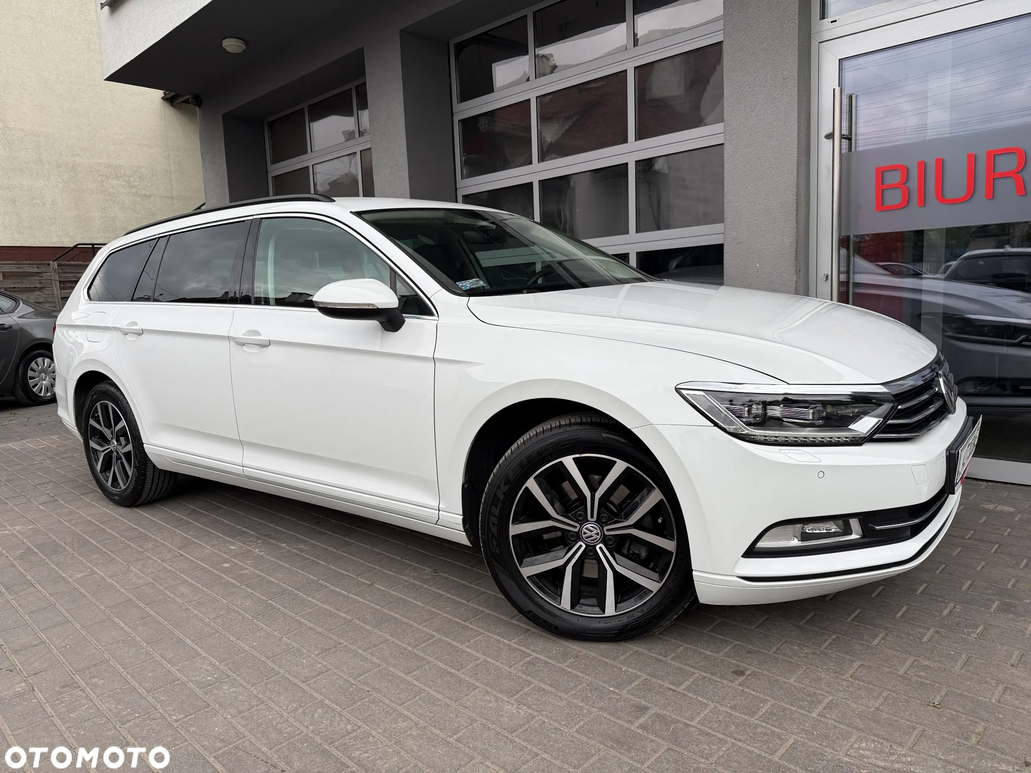 Volkswagen Passat 1.8 TSI BMT Comfortline - 26