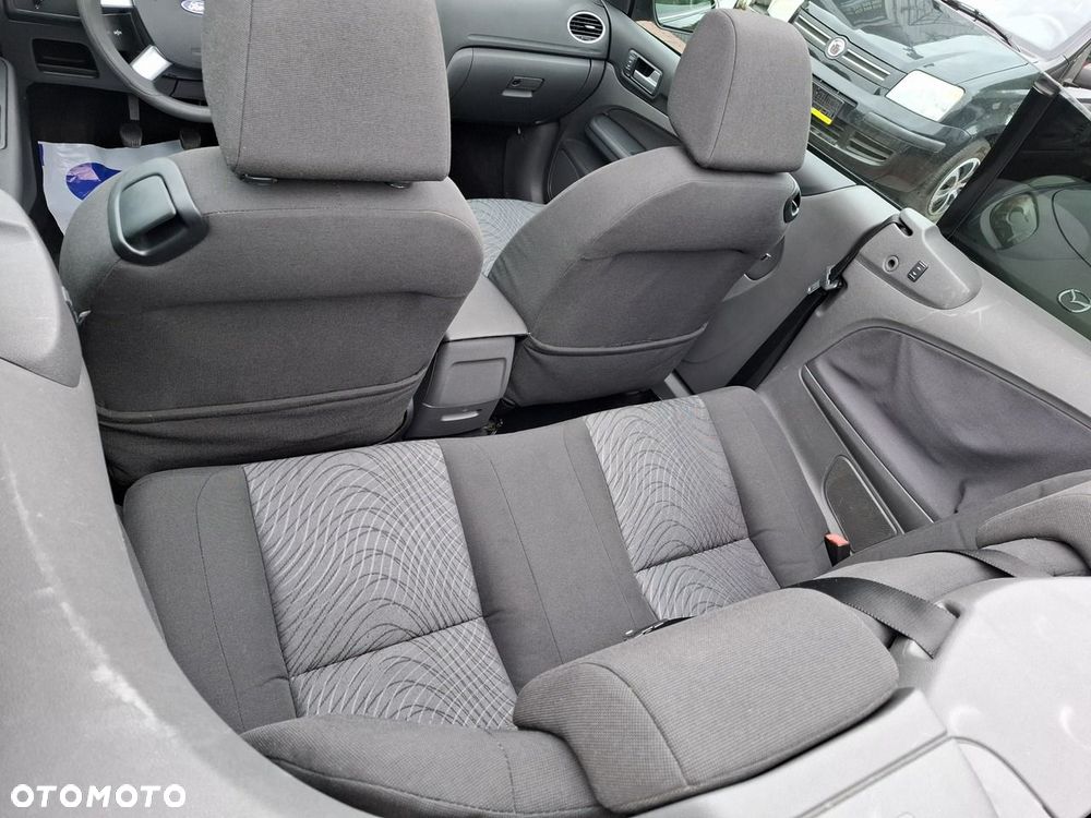 Ford Focus 2.0 Titanium EU5 - 18