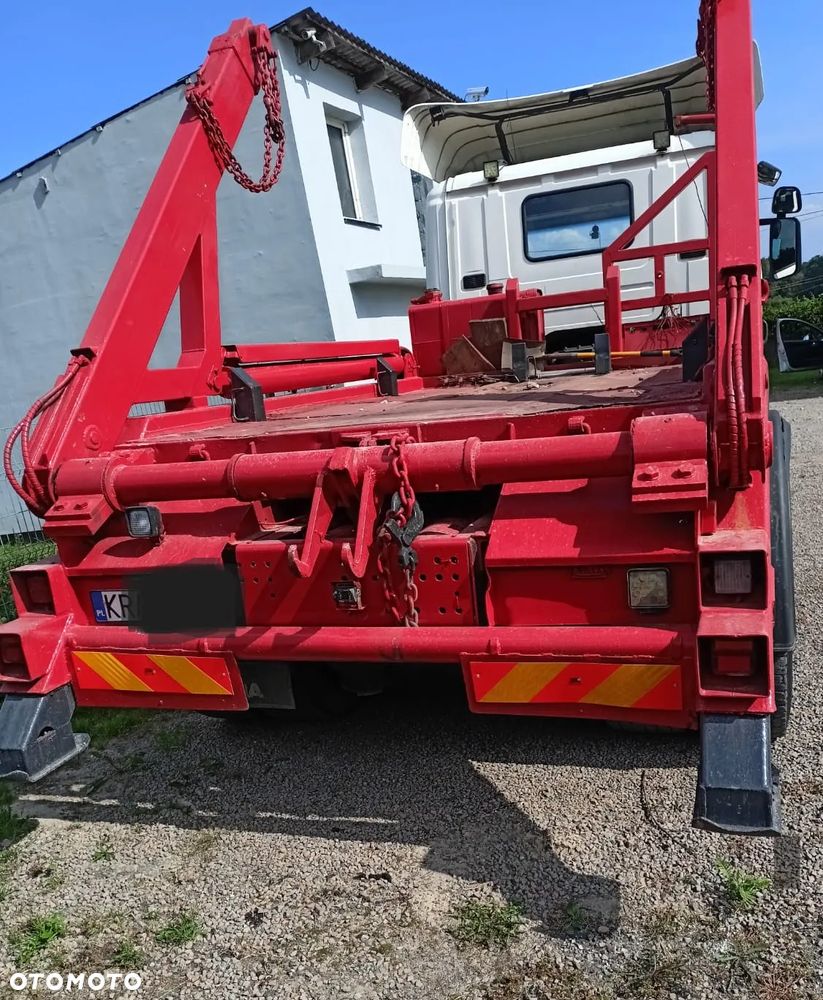 Scania P 270 - 4