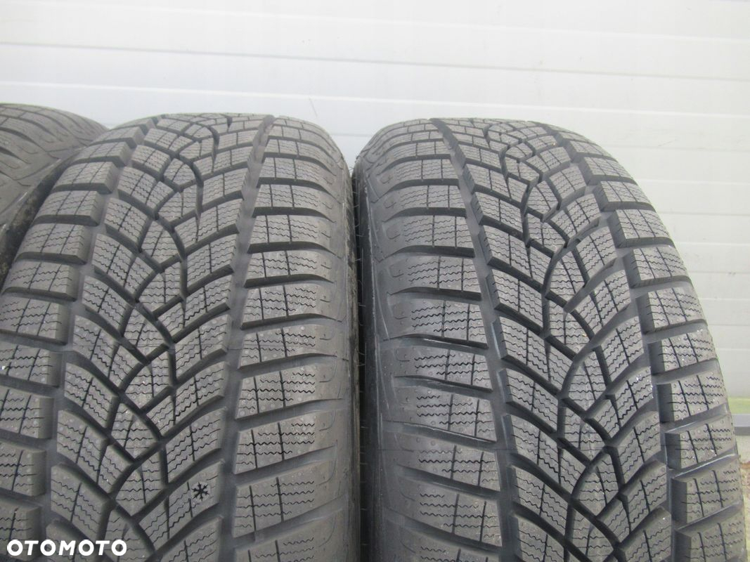 OPONY ZIMA 4szt GOODYEAR ULTRAGRIP PERFORMANCE G1 215/60R16 99H DEMO - 2