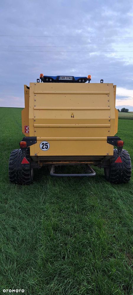 New Holland BR6090 - 2