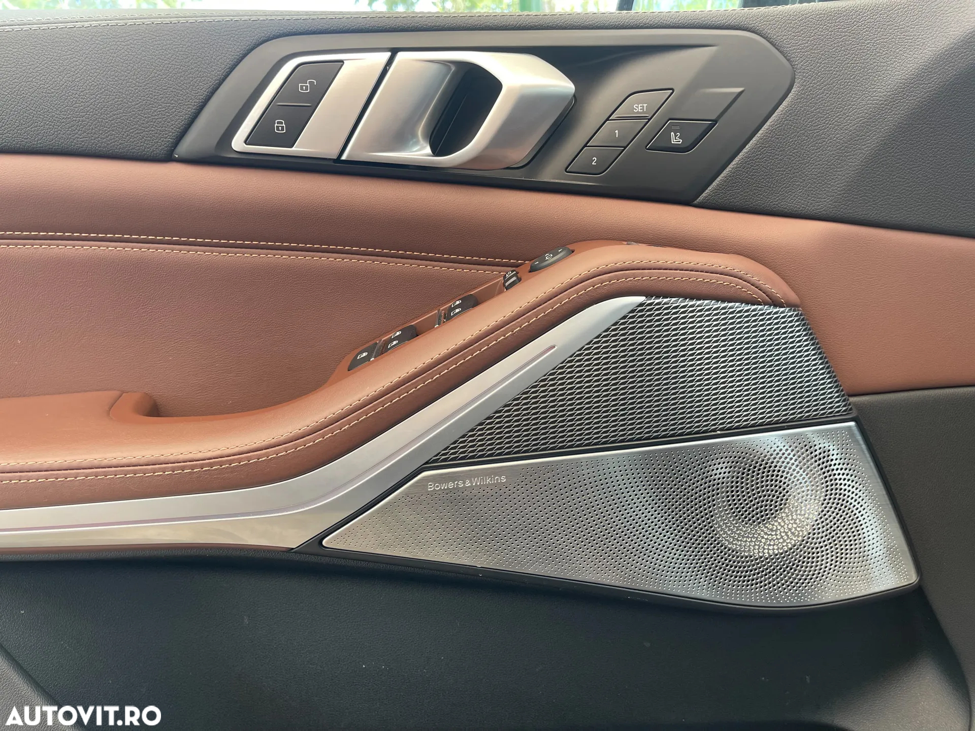 BMW X5 M M50i - 10
