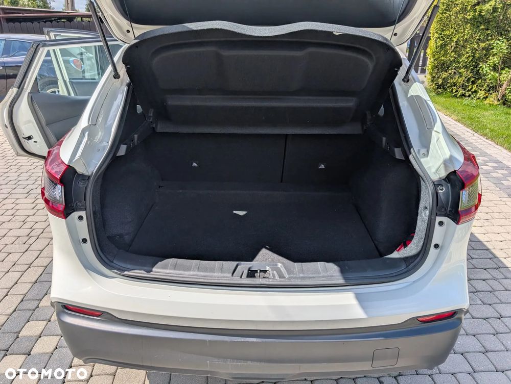 Nissan Qashqai 1.3 DIG-T Acenta DCT - 12