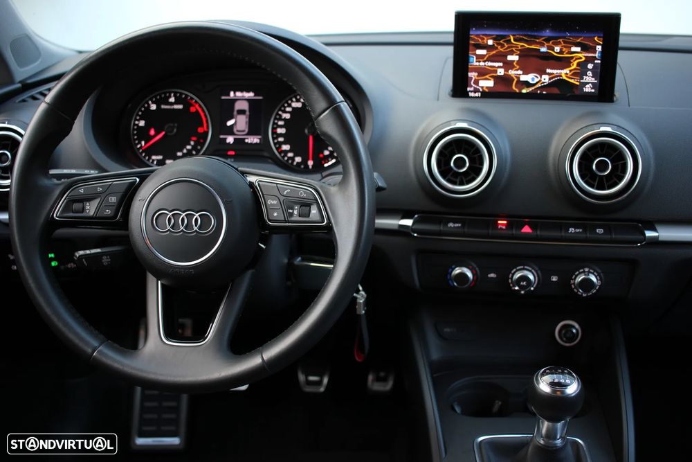 Audi A3 Sportback 1.6 TDI Design - 28