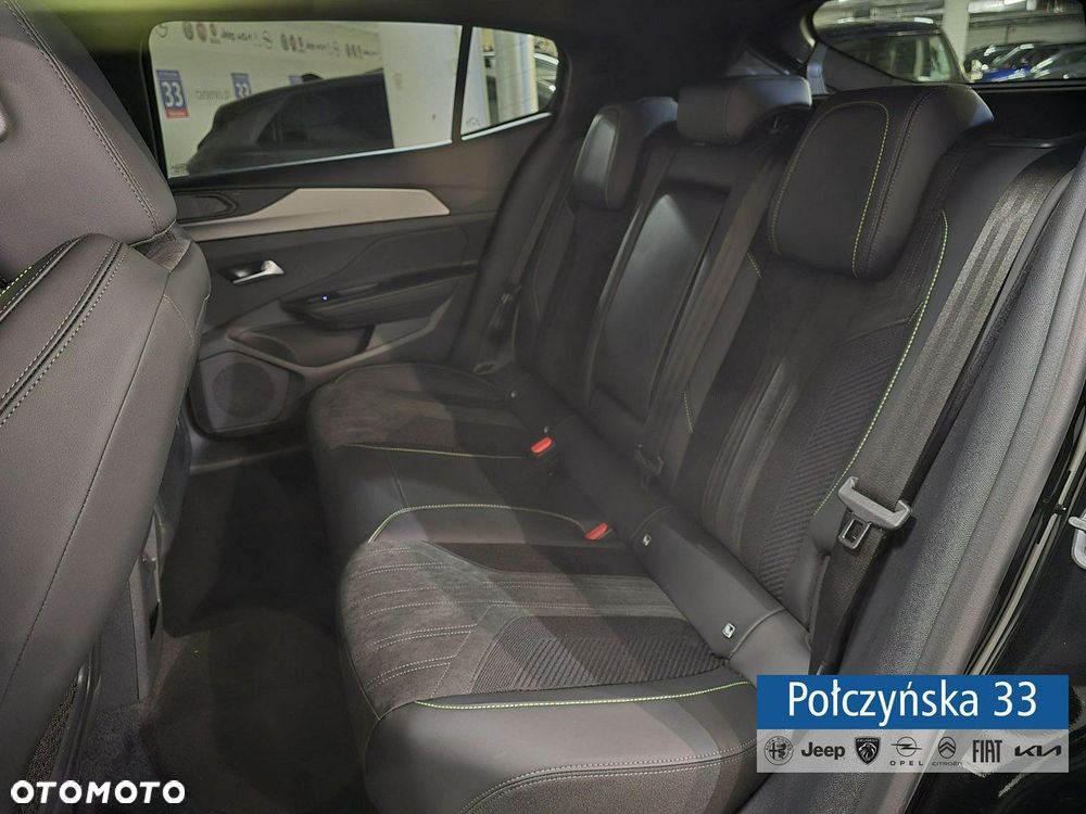Peugeot 408 - 29