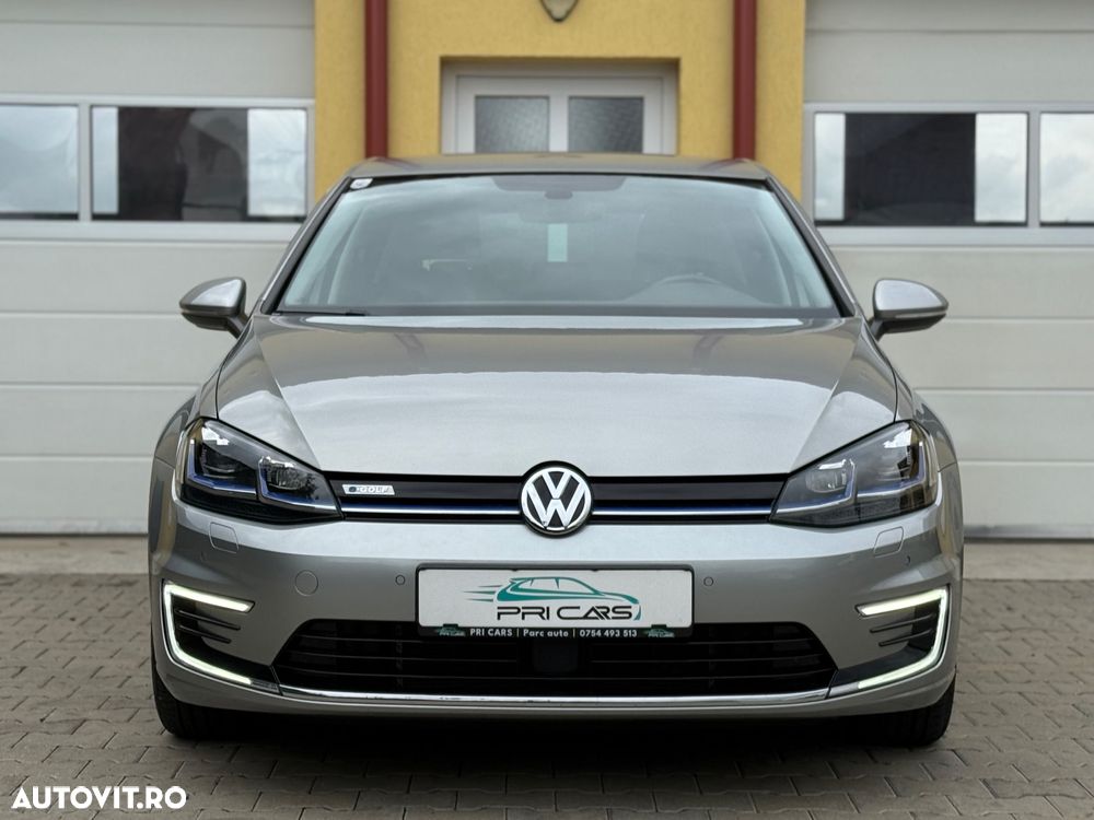 Volkswagen e-Golf - 17