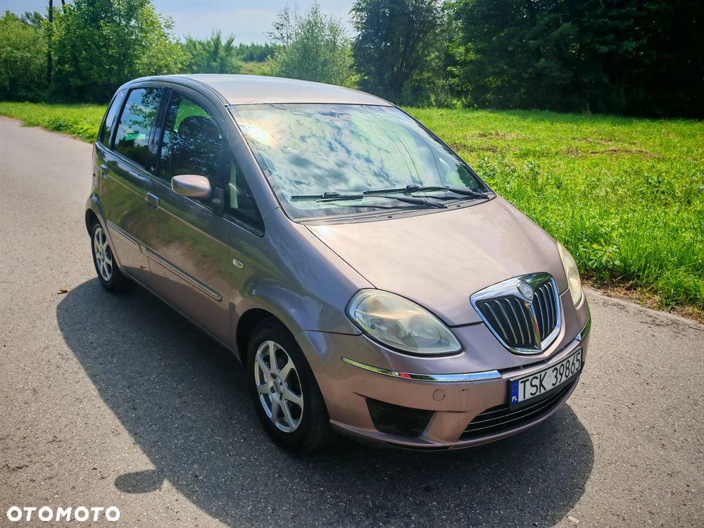 Lancia Musa 1.4 16V Oro - 2