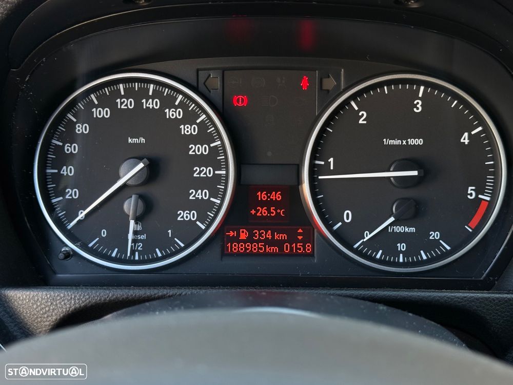 BMW 320 d Pack M - 30