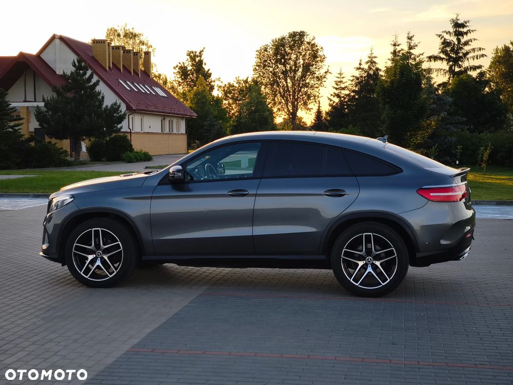 Mercedes-Benz GLE - 16